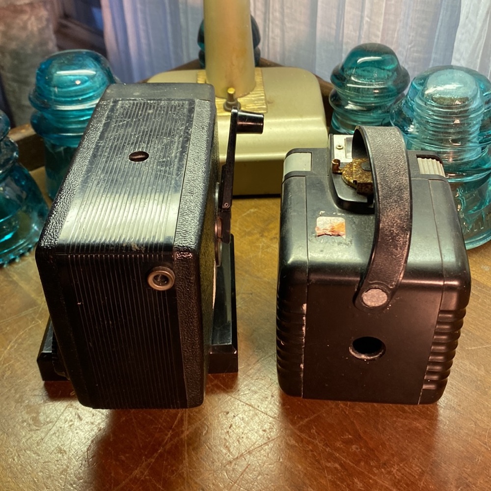 VINTAGE EASTMAN KODAK BROWNIE HAWKEYE & FUN SAVER Lot Of 2￼ - Picture 3 of 5
